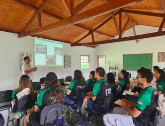 AMAJF recebe IF Sudeste